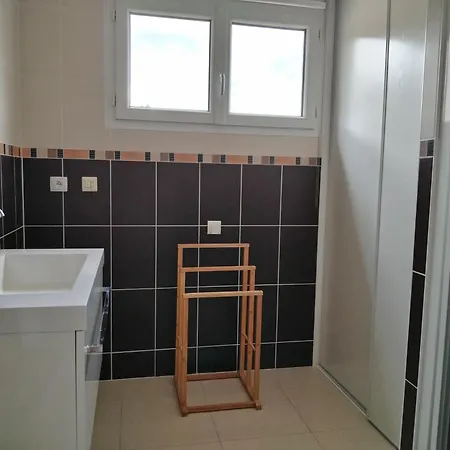 فندق مبيت وإفطار Chez Edgi