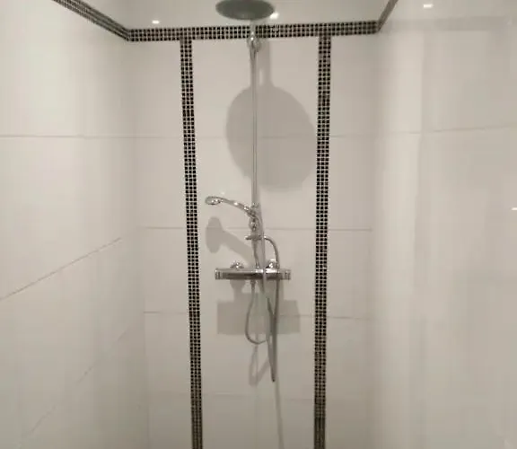 Chez Edgi فندق مبيت وإفطار 3*