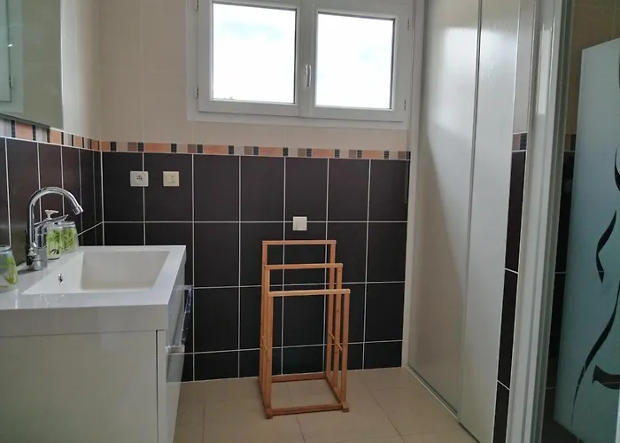 فندق مبيت وإفطار Chez Edgi