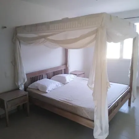 Chez Edgi Bed & Breakfast